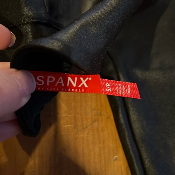Spanx size small. Black skinny leggings. In great condition. Worn a few times. - Picture 1 of 5